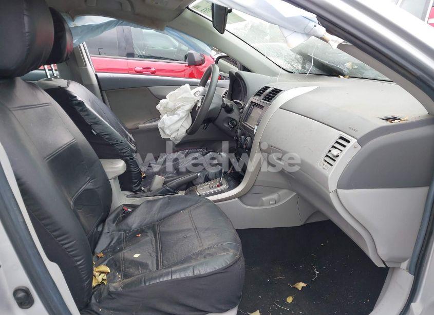 Photo 5 of 2010 Toyota Corolla LE (VIN 1NXBU4EE2AZ340894)