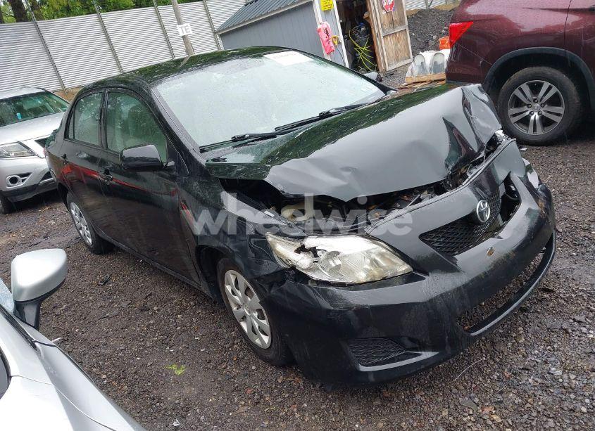 2010 Toyota Corolla LE (VIN 1NXBU4EE2AZ353922) main photo