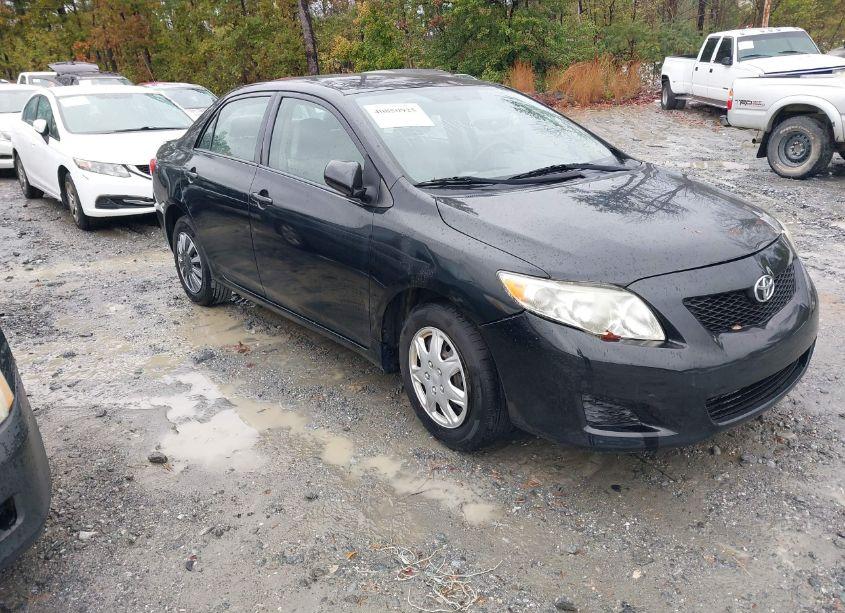 2010 Toyota Corolla LE (VIN 1NXBU4EE2AZ369392) main photo