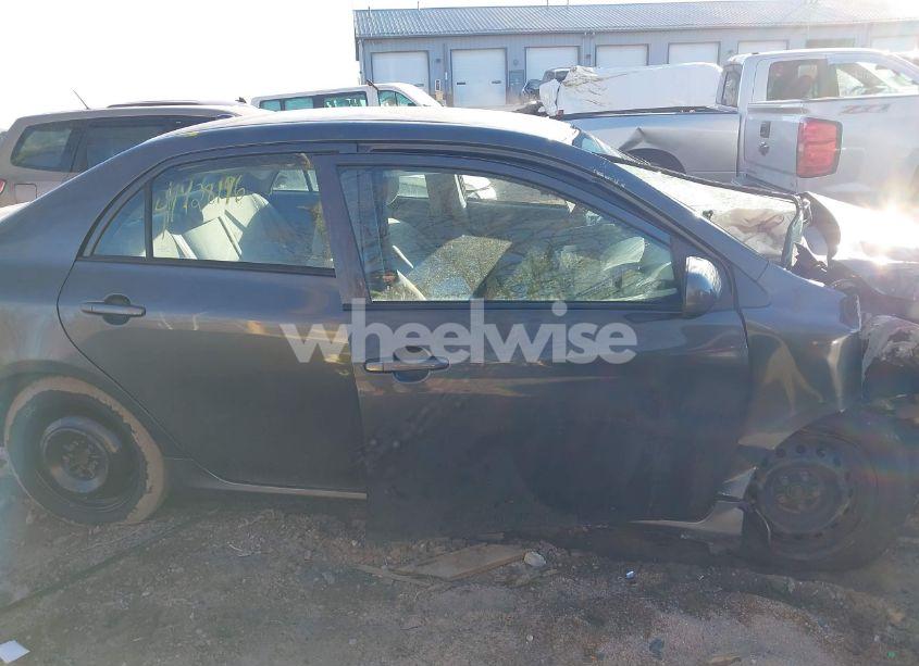 Photo 14 of 2010 Toyota Corolla LE (VIN 1NXBU4EE2AZ383017)