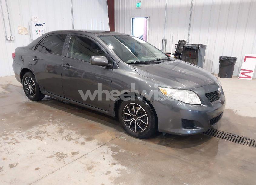 2010 Toyota Corolla LE (VIN 1NXBU4EE3AZ167807) main photo
