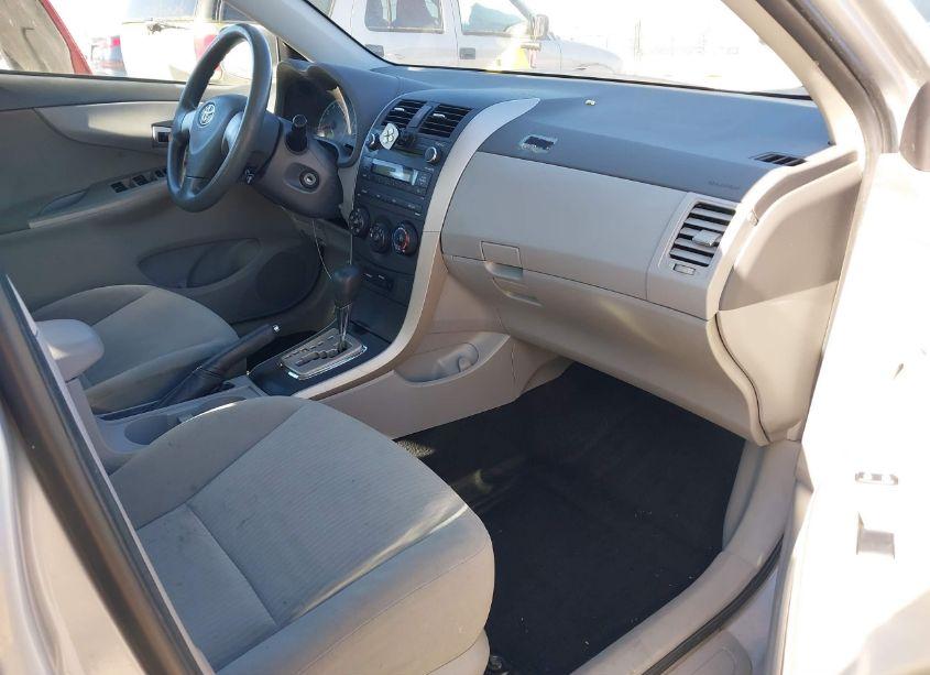 Photo 5 of 2010 Toyota Corolla LE (VIN 1NXBU4EE3AZ186339)