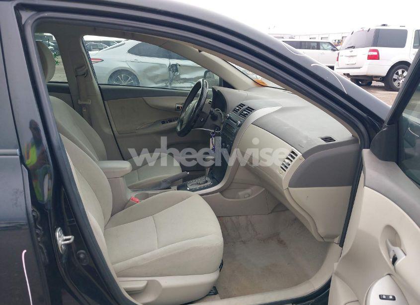 Photo 5 of 2010 Toyota Corolla LE (VIN 1NXBU4EE3AZ200241)