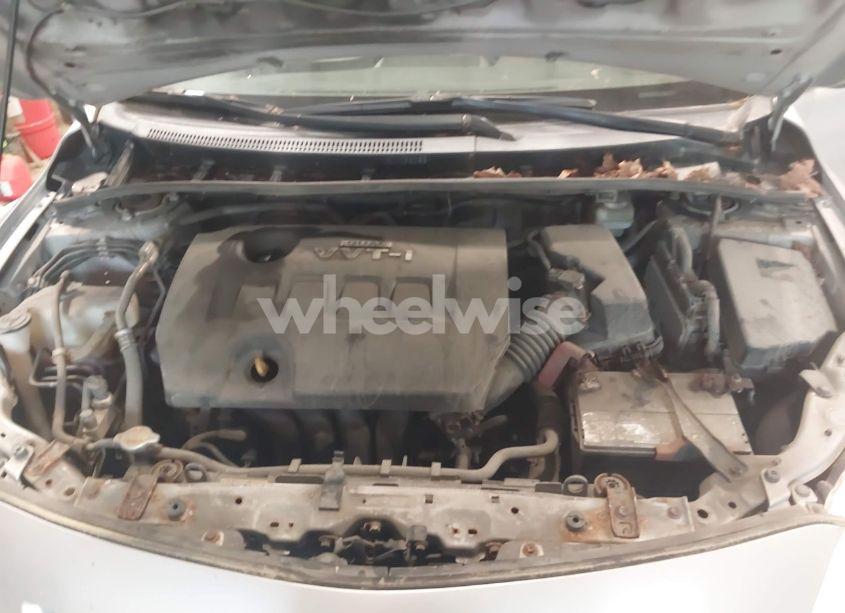 Photo 10 of 2010 Toyota Corolla (VIN 1NXBU4EE3AZ212583)