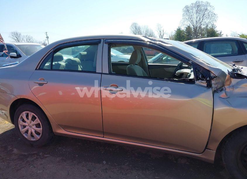 Photo 14 of 2010 Toyota Corolla LE (VIN 1NXBU4EE3AZ283248)