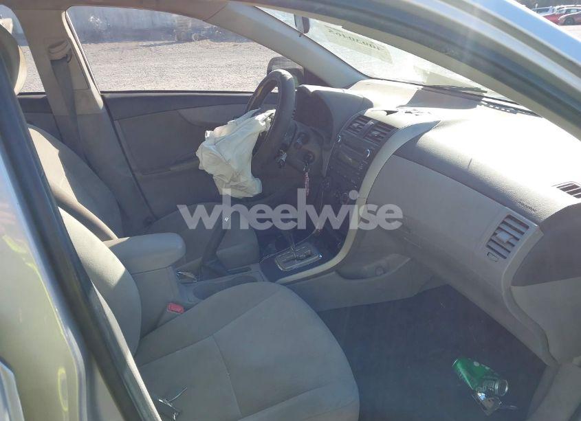 Photo 5 of 2010 Toyota Corolla LE (VIN 1NXBU4EE3AZ354920)