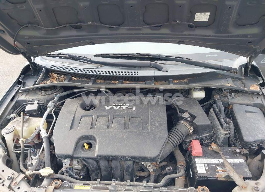 Photo 10 of 2010 Toyota Corolla LE (VIN 1NXBU4EE3AZ363438)