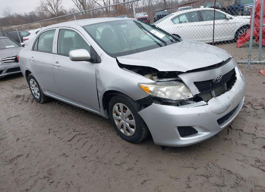 2010 Toyota Corolla LE (VIN 1NXBU4EE3AZ382152) main photo