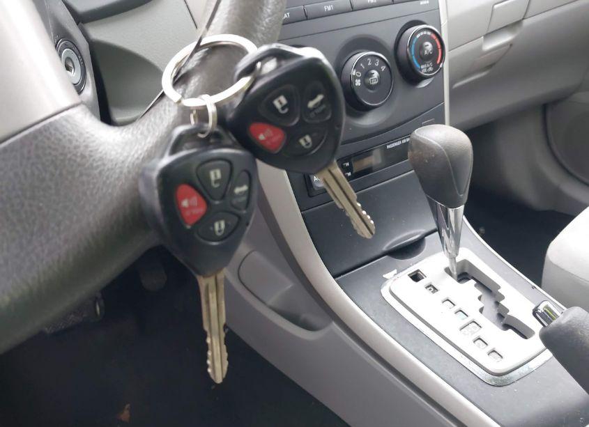 Photo 11 of 2010 Toyota Corolla LE (VIN 1NXBU4EE3AZ382152)