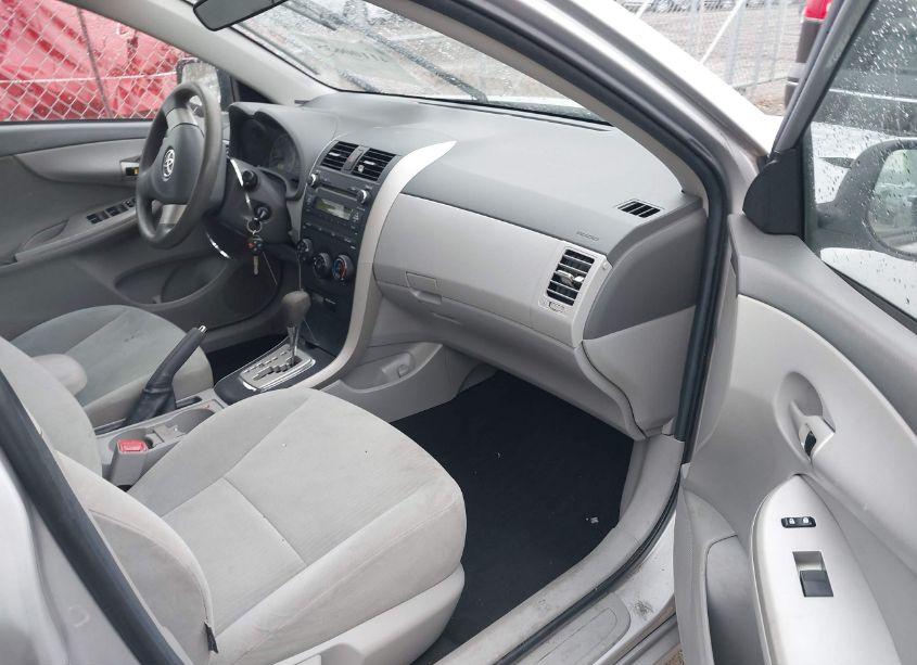 Photo 5 of 2010 Toyota Corolla LE (VIN 1NXBU4EE3AZ382152)