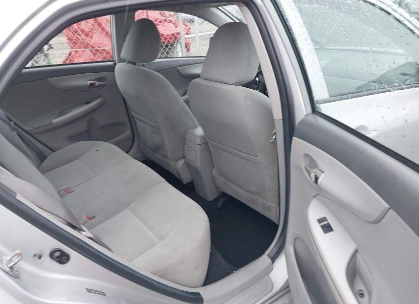 Photo 8 of 2010 Toyota Corolla LE (VIN 1NXBU4EE3AZ382152)