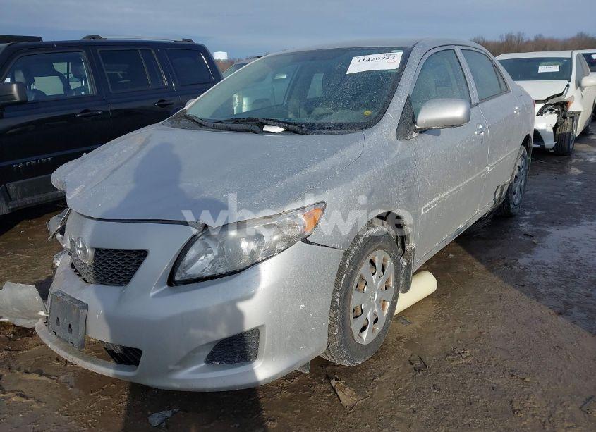 Photo 2 of 2010 Toyota Corolla LE (VIN 1NXBU4EE4AZ165614)