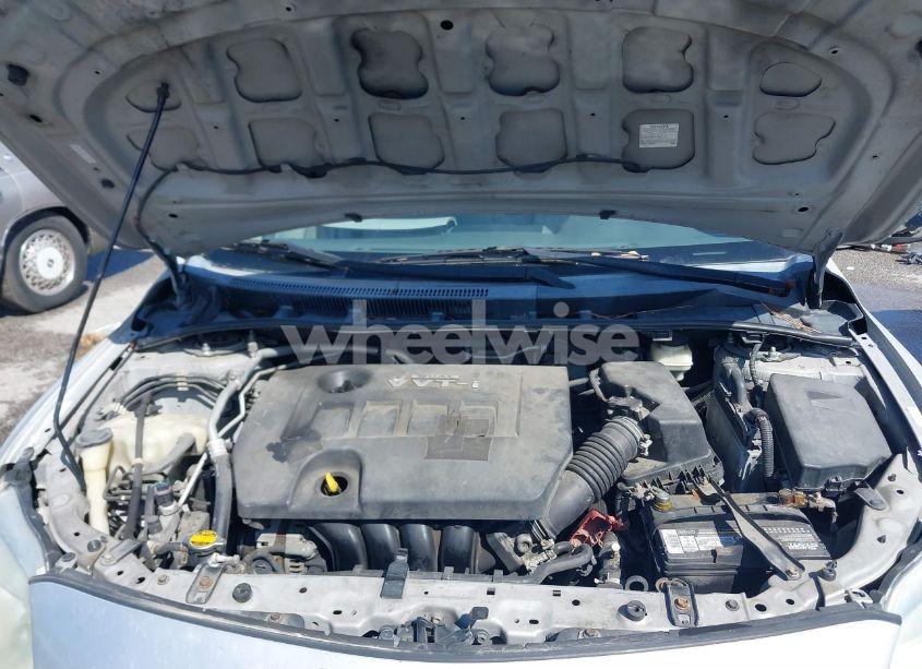 Photo 10 of 2010 Toyota Corolla XLE (VIN 1NXBU4EE4AZ175138)