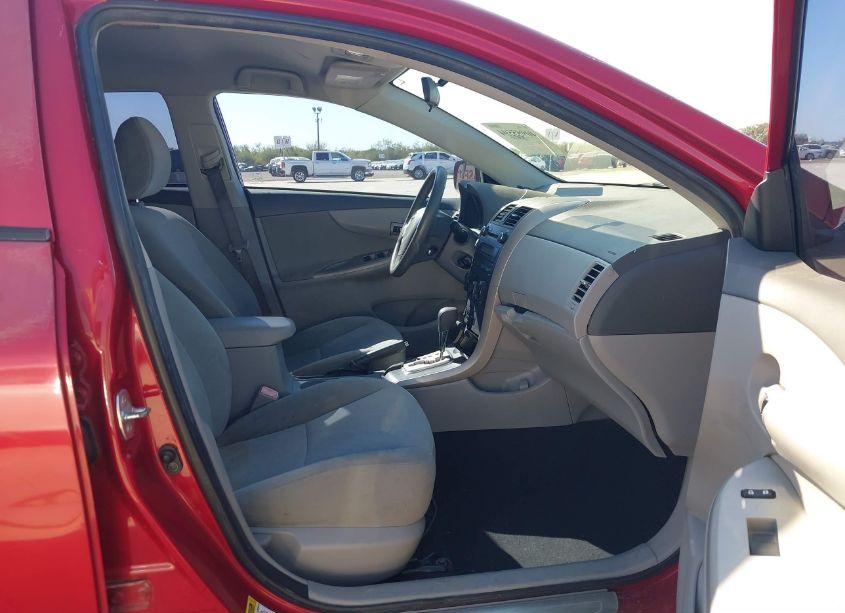 Photo 5 of 2010 Toyota Corolla LE (VIN 1NXBU4EE4AZ185958)