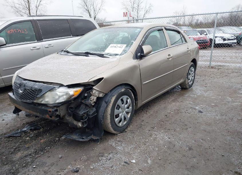 Photo 2 of 2010 Toyota Corolla LE (VIN 1NXBU4EE4AZ189525)