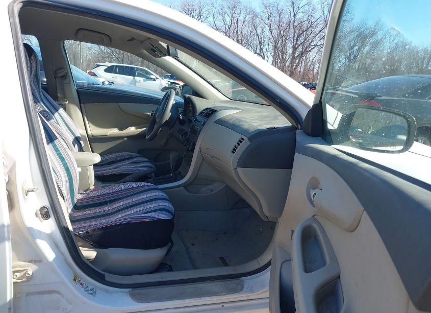 Photo 5 of 2010 Toyota Corolla (VIN 1NXBU4EE4AZ203133)