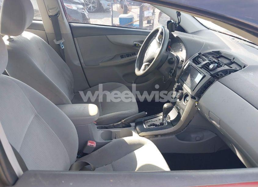 Photo 5 of 2010 Toyota Corolla LE (VIN 1NXBU4EE4AZ227528)