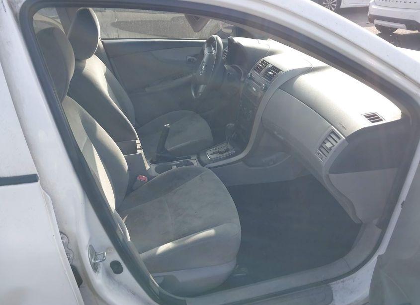 Photo 5 of 2010 Toyota Corolla S/LE/XLE (VIN 1NXBU4EE4AZ229389)