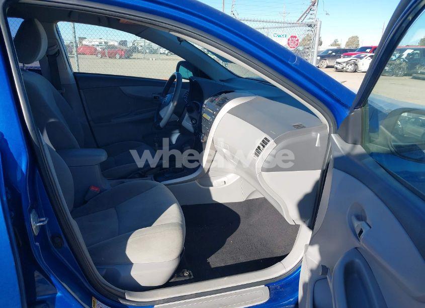 Photo 5 of 2010 Toyota Corolla (VIN 1NXBU4EE4AZ246662)