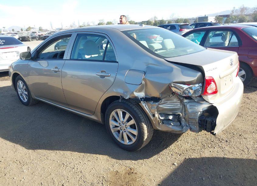 Photo 3 of 2010 Toyota Corolla LE (VIN 1NXBU4EE4AZ265776)