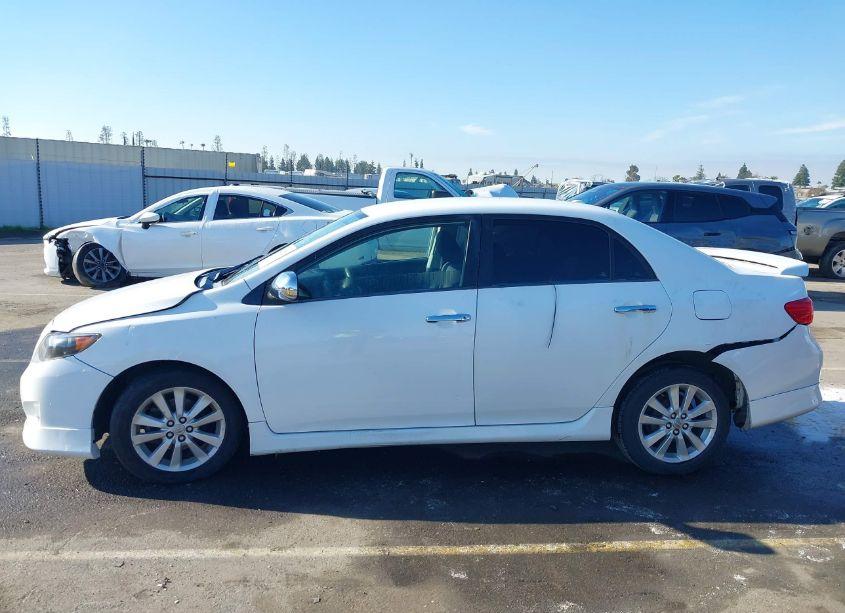 Photo 14 of 2010 Toyota Corolla S (VIN 1NXBU4EE4AZ271397)