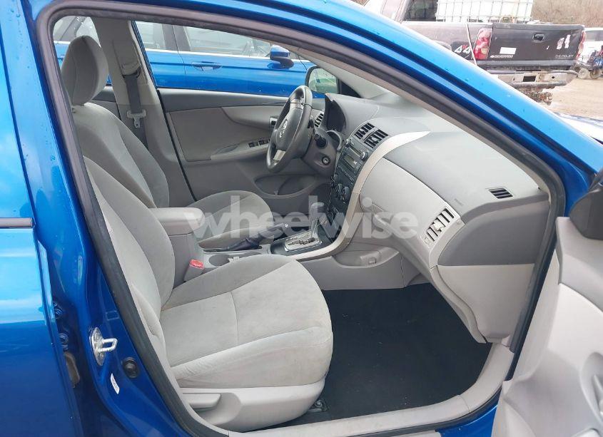 Photo 5 of 2010 Toyota Corolla LE (VIN 1NXBU4EE4AZ274672)