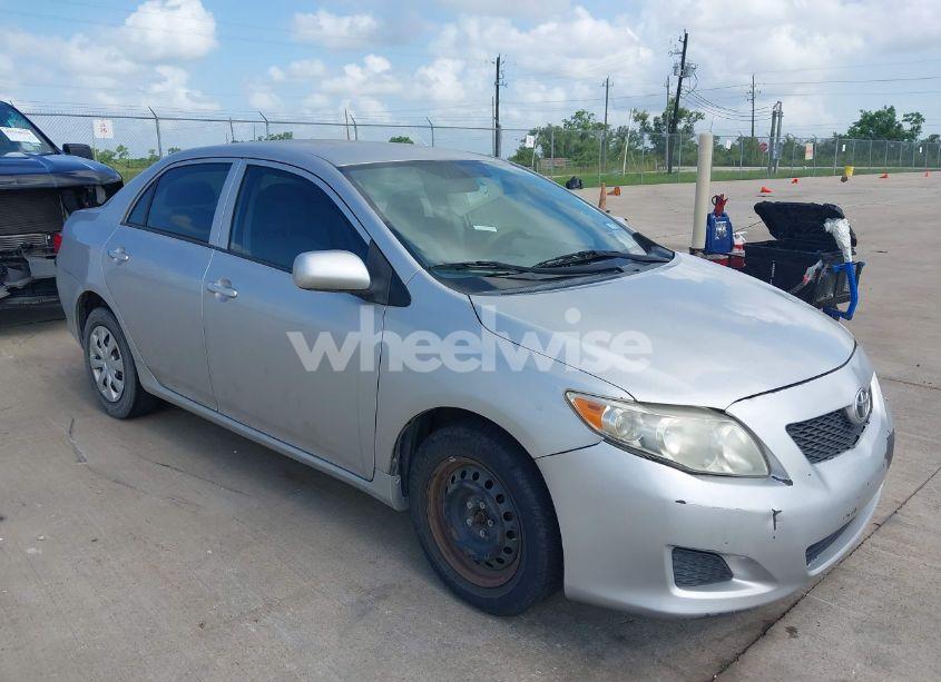 2010 Toyota Corolla LE (VIN 1NXBU4EE4AZ275983) main photo