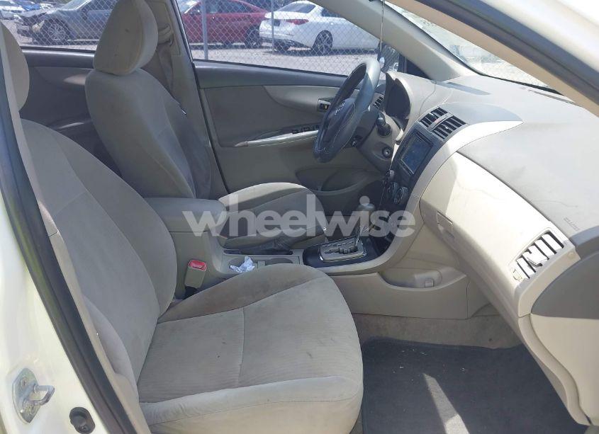 Photo 5 of 2010 Toyota Corolla LE (VIN 1NXBU4EE4AZ280858)