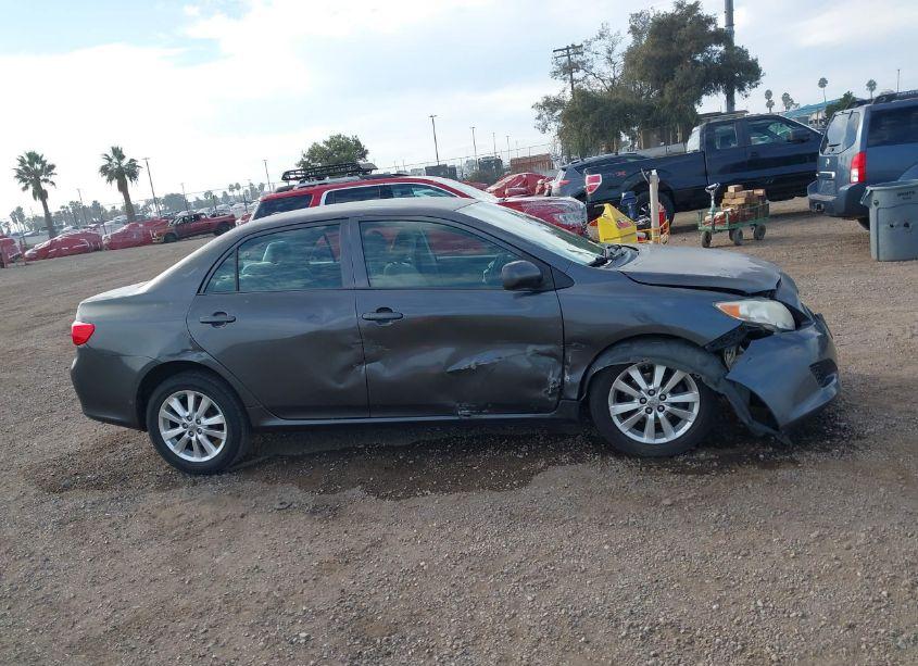 Photo 13 of 2010 Toyota Corolla LE (VIN 1NXBU4EE4AZ315530)