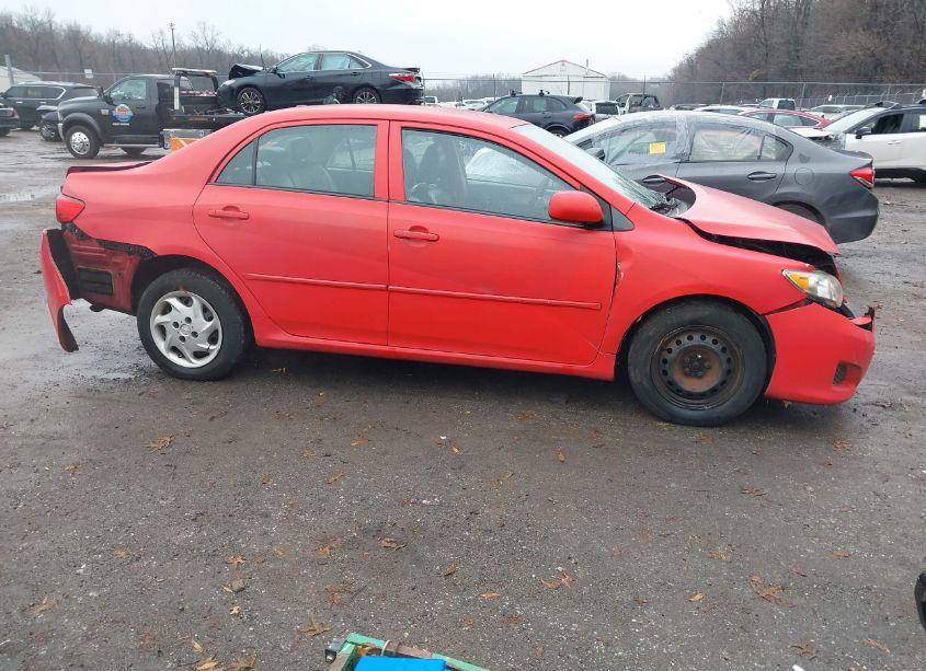 Photo 13 of 2010 Toyota Corolla LE (VIN 1NXBU4EE4AZ347233)