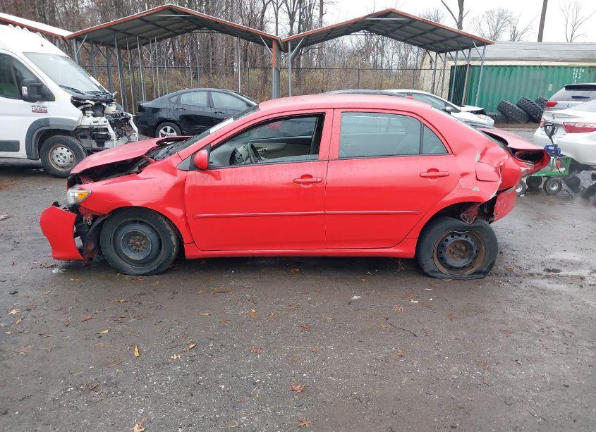 Photo 14 of 2010 Toyota Corolla LE (VIN 1NXBU4EE4AZ347233)