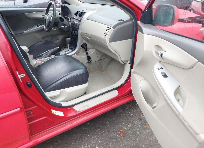 Photo 5 of 2010 Toyota Corolla LE (VIN 1NXBU4EE4AZ347233)