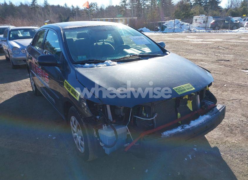 2010 Toyota Corolla LE (VIN 1NXBU4EE4AZ349161) main photo