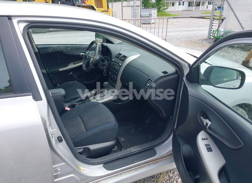 Photo 5 of 2010 Toyota Corolla S (VIN 1NXBU4EE4AZ368518)