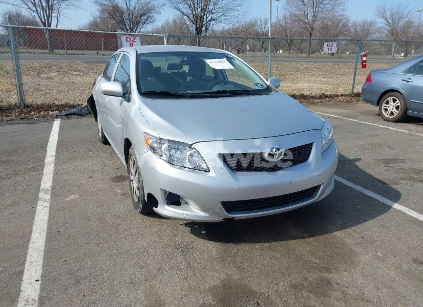 2010 Toyota Corolla LE (VIN 1NXBU4EE5AZ192966) main photo