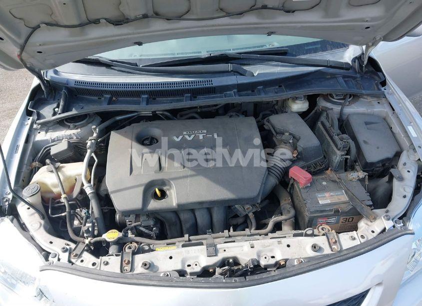 Photo 10 of 2010 Toyota Corolla LE (VIN 1NXBU4EE5AZ192966)