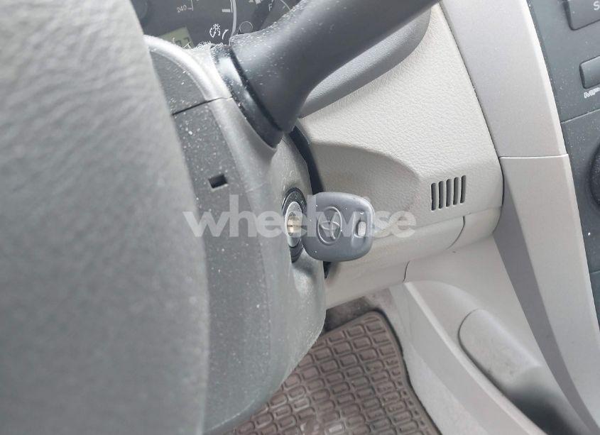 Photo 11 of 2010 Toyota Corolla (VIN 1NXBU4EE5AZ212570)