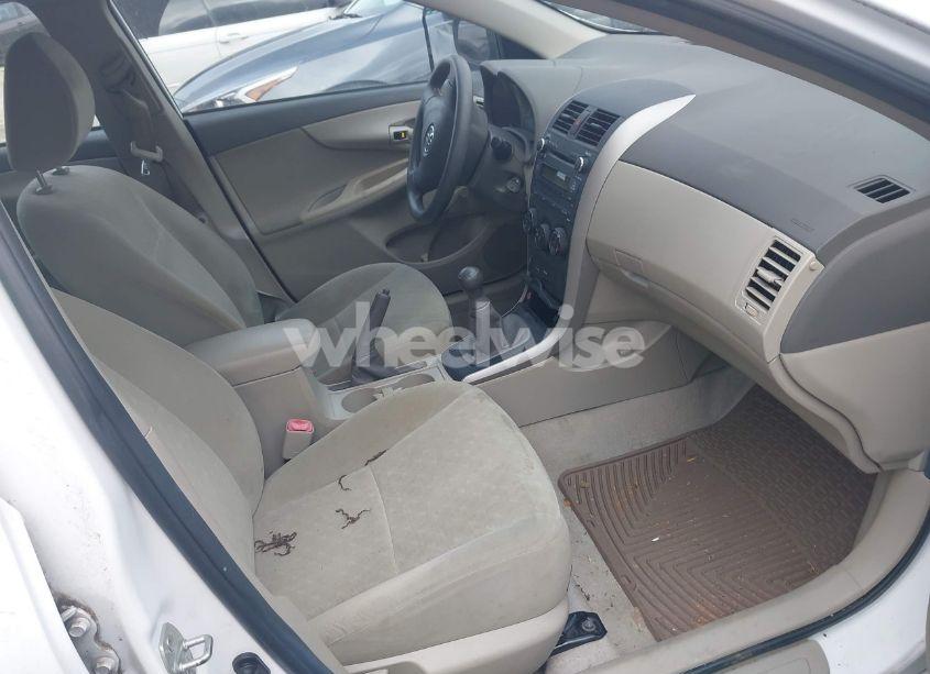 Photo 5 of 2010 Toyota Corolla (VIN 1NXBU4EE5AZ212570)