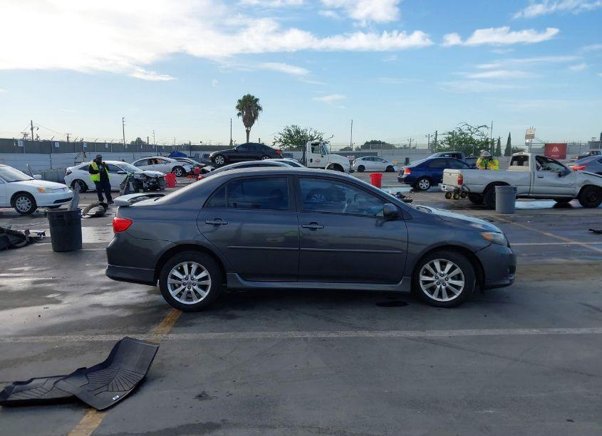 Photo 13 of 2010 Toyota Corolla S (VIN 1NXBU4EE5AZ232771)