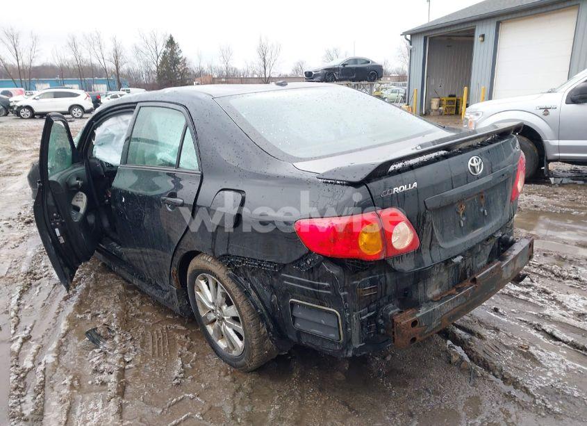 Photo 3 of 2010 Toyota Corolla S (VIN 1NXBU4EE5AZ236299)