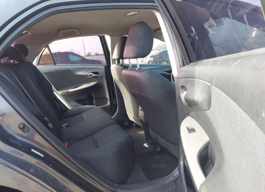 Photo 8 of 2010 Toyota Corolla S (VIN 1NXBU4EE5AZ236335)