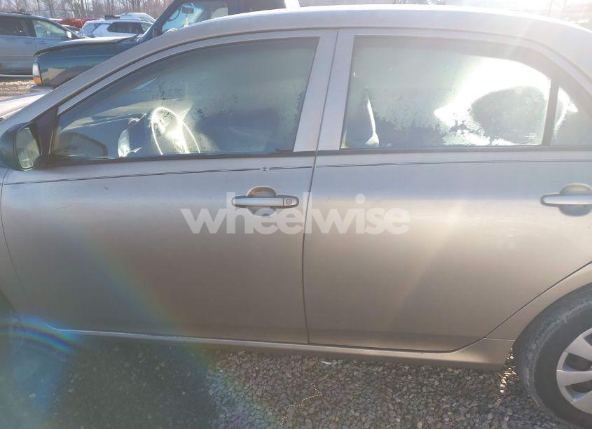 Photo 14 of 2010 Toyota Corolla (VIN 1NXBU4EE5AZ259954)