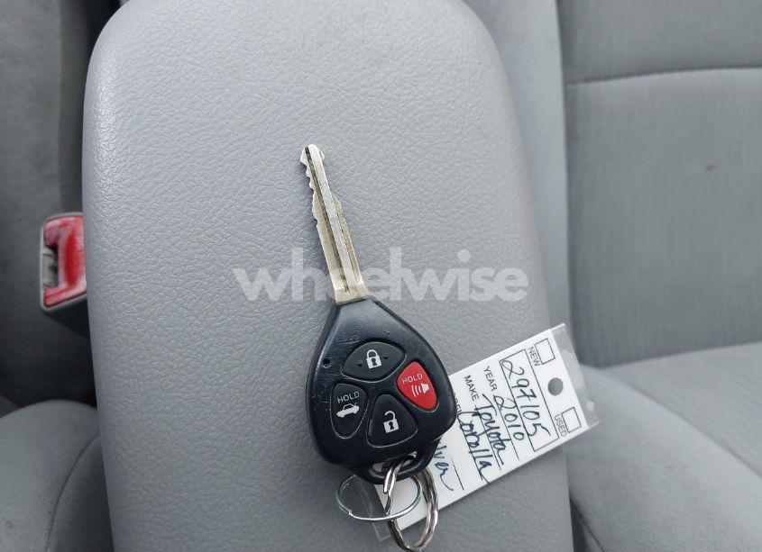 Photo 11 of 2010 Toyota Corolla LE (VIN 1NXBU4EE5AZ262546)