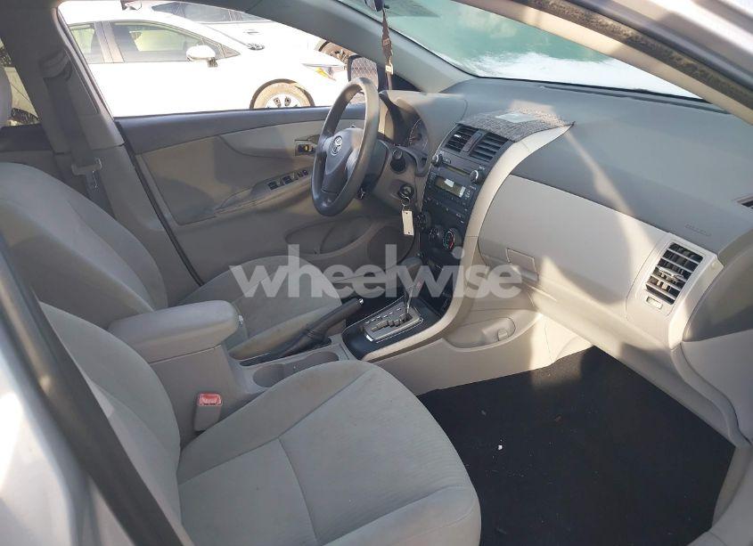 Photo 5 of 2010 Toyota Corolla LE (VIN 1NXBU4EE5AZ262546)