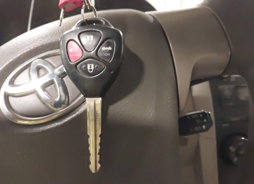 Photo 11 of 2010 Toyota Corolla LE (VIN 1NXBU4EE5AZ264507)