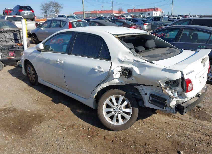 Photo 3 of 2010 Toyota Corolla S (VIN 1NXBU4EE5AZ265043)