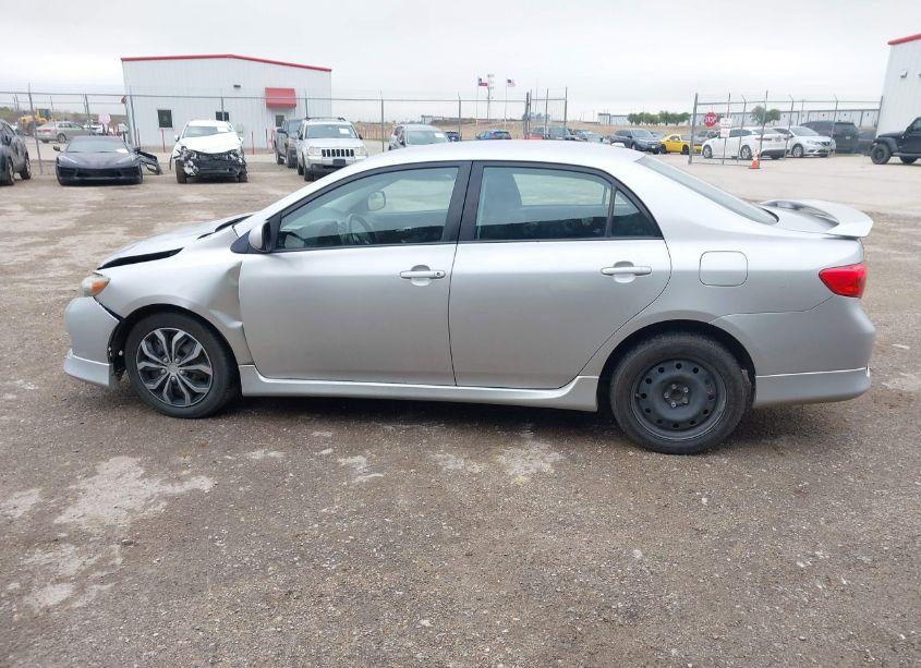 Photo 14 of 2010 Toyota Corolla S (VIN 1NXBU4EE5AZ319814)