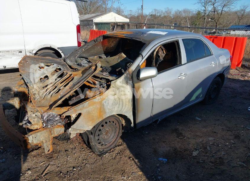 Photo 2 of 2010 Toyota Corolla LE (VIN 1NXBU4EE5AZ321613)