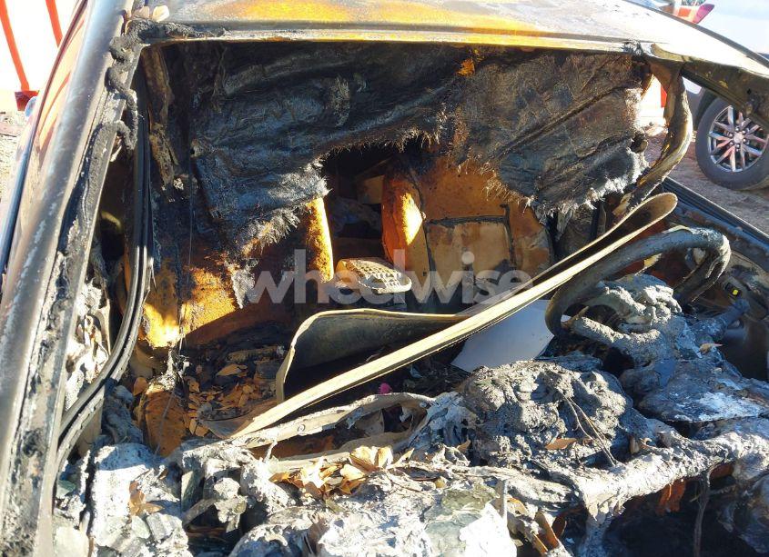 Photo 5 of 2010 Toyota Corolla LE (VIN 1NXBU4EE5AZ321613)