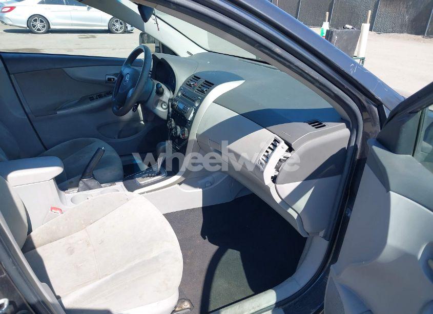 Photo 5 of 2010 Toyota Corolla LE (VIN 1NXBU4EE5AZ327539)